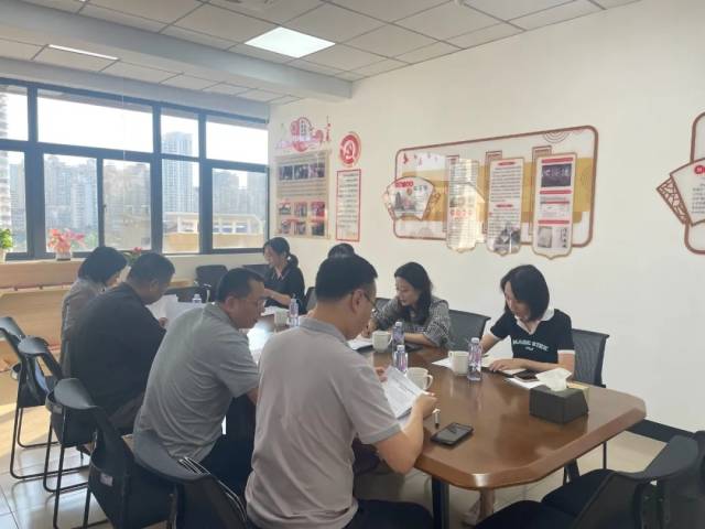 厦门市湖里区江头街道开会研讨清理规范挂牌方案