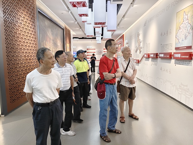 2025-06-27老干党支部开展主题党日活动，组织参观离退休干部党建共享阵地和研学线 路市城市展览馆06.jpg